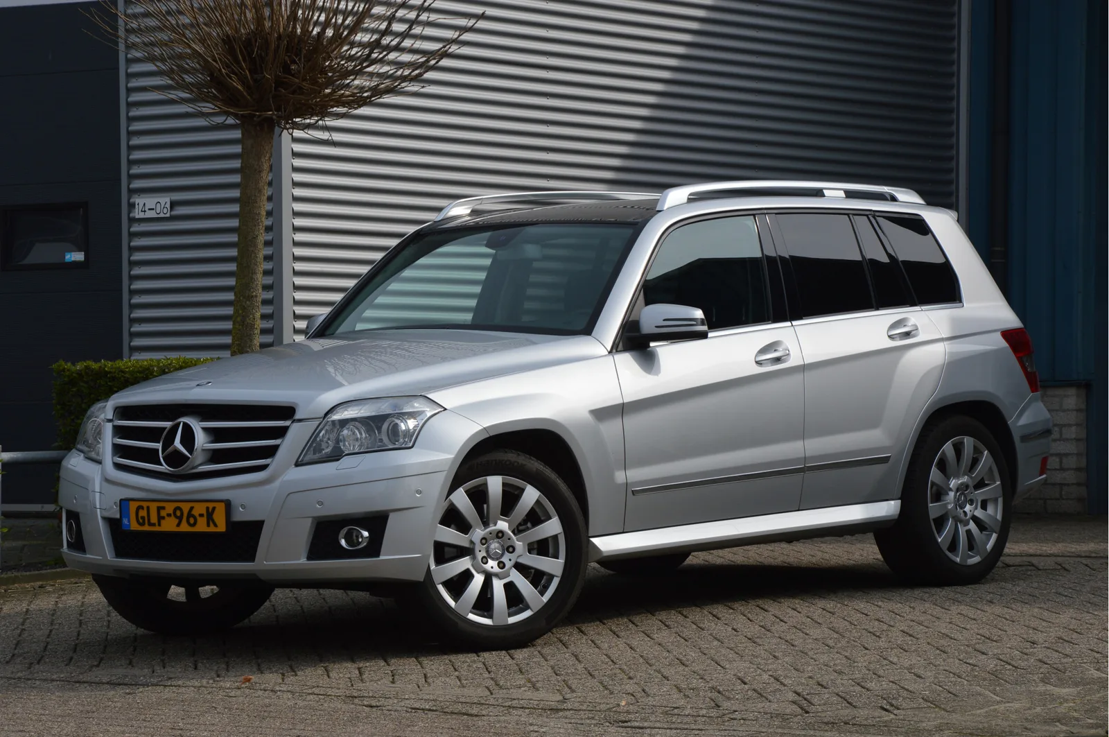 Mercedes-Benz GLK (2008) — foto 1